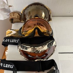Ski/Snowboarding Goggles - 4 Pairs